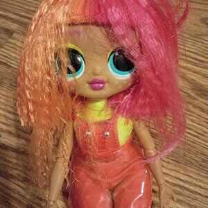 Lol Surprise Neonlicious fashion doll